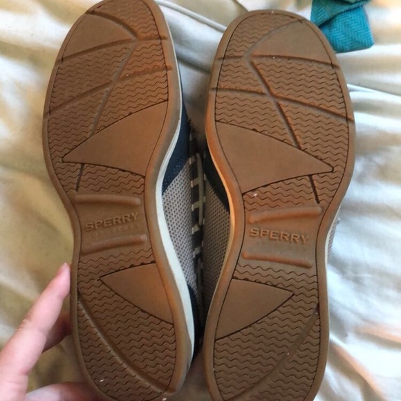 Sperry - Picture 2 of 3